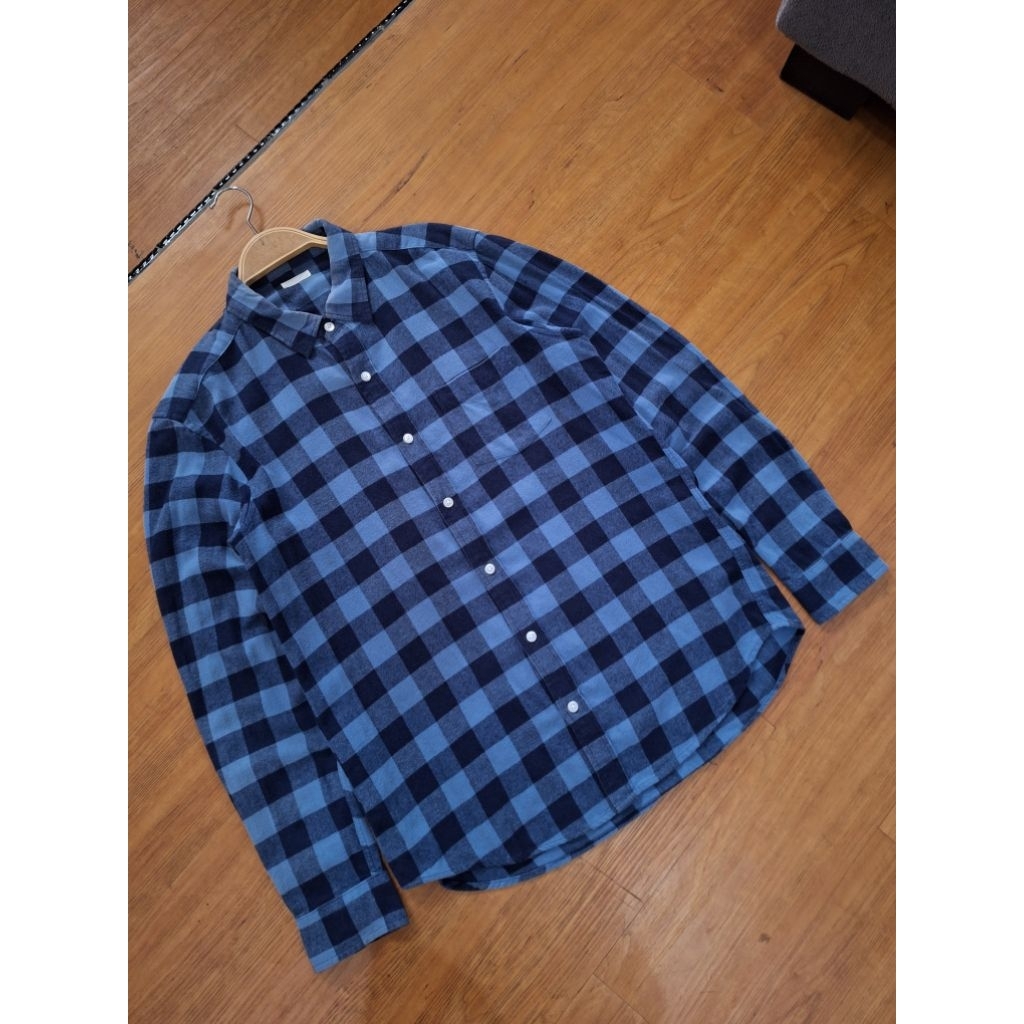 Flanel Global Uniqlo Size L