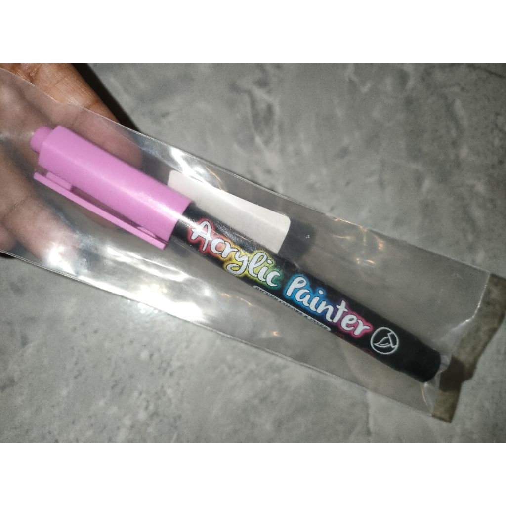 

Acrylic painter Ungu