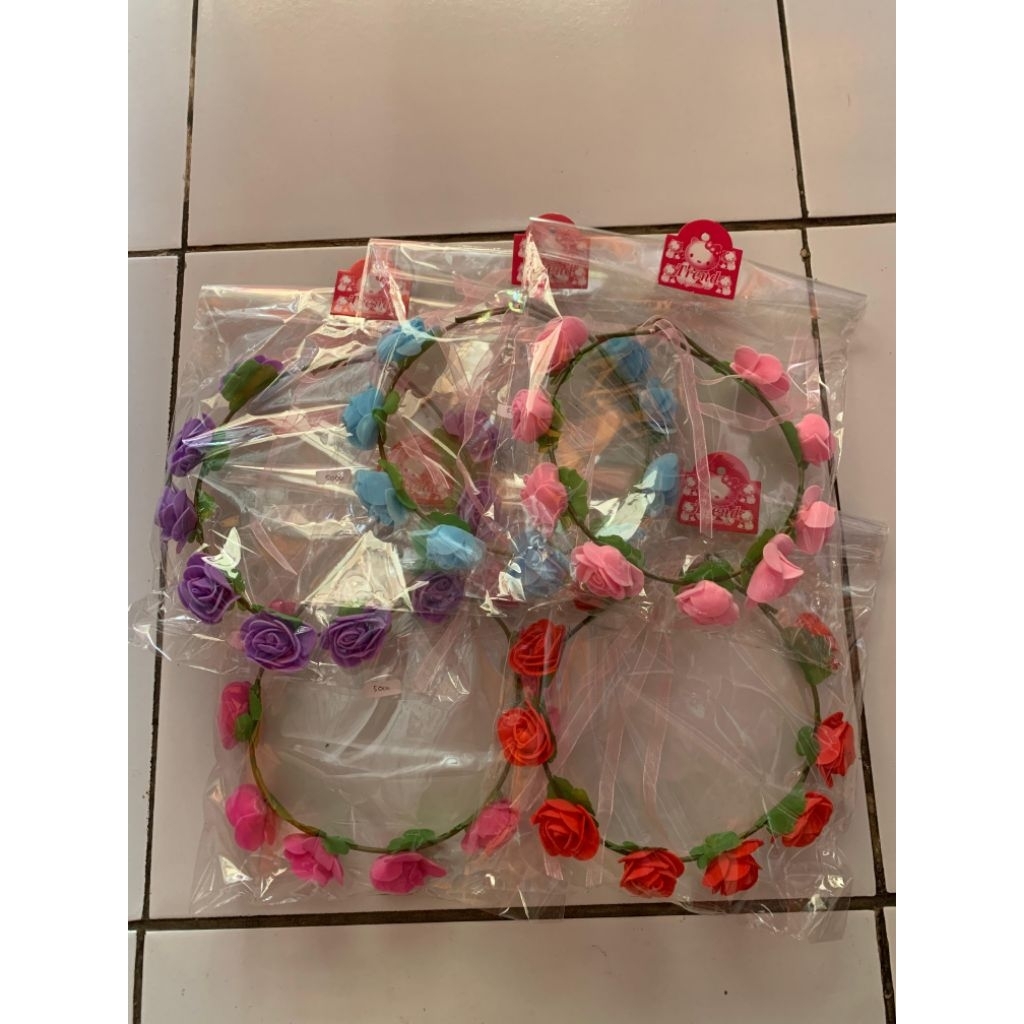 Mahkota Bunga Cantik – Aksesoris Kepala Pesta, Wisuda & Foto