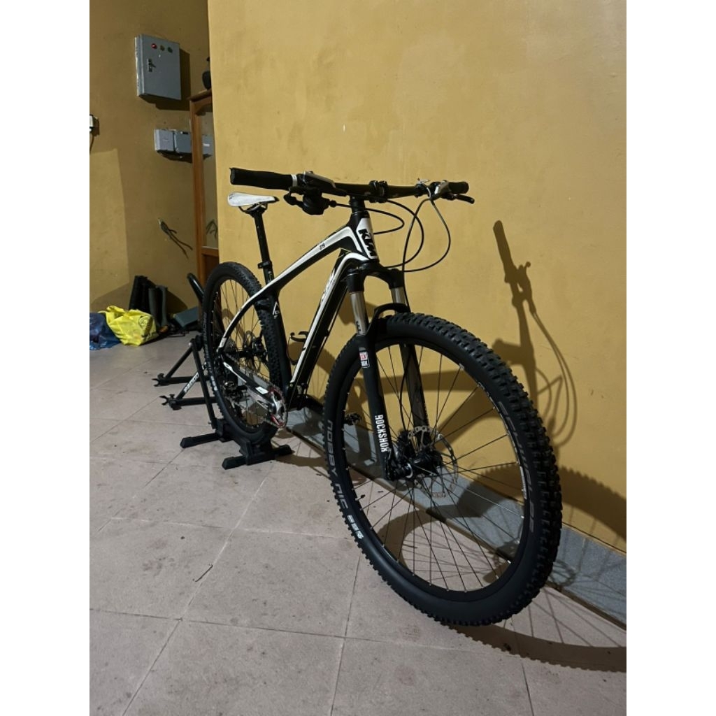 MTB CARBON MERK TOP EROPA (RARE) KTM AERA PRO 29ER