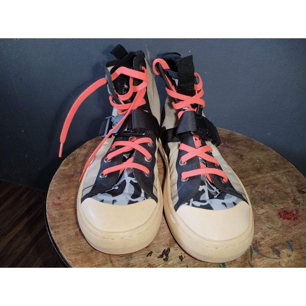 Brodo X Nevertoolavish The Dystopian (Preloved)