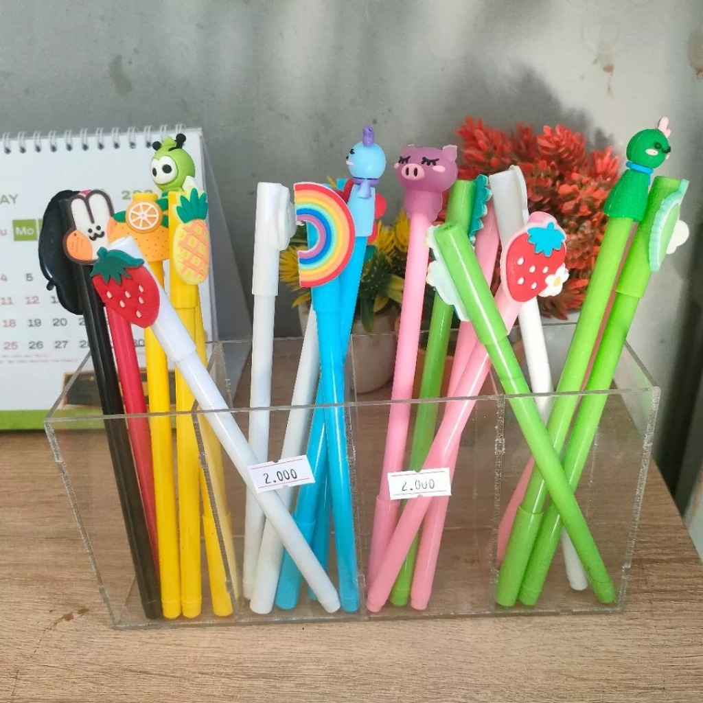

Tempat Pensil 4 Sekat Bahan Akrilik - Tempat Alat Tulis