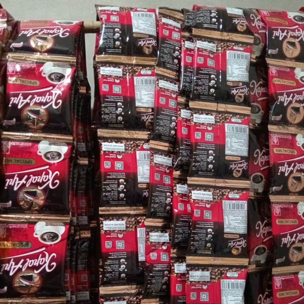 

Kopi KapalApi 1Renceng 23g 10pcs