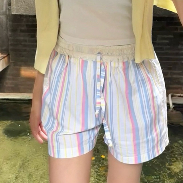 Iris Betty Boop Shorts | Rainbow Stripe Pants | Celana Pendek Garis Garis Wanita