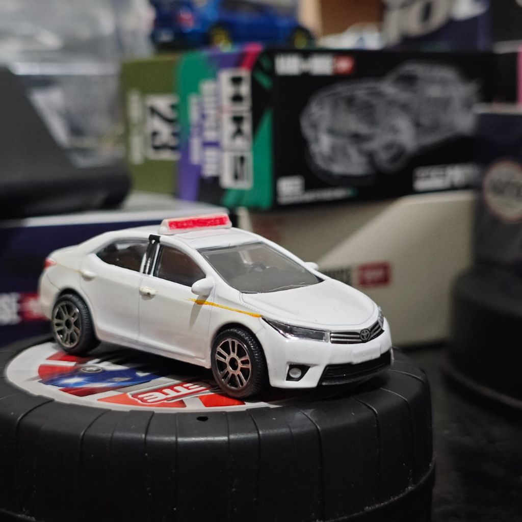 Hot Wheels Majorette Toyota Corolla Altis