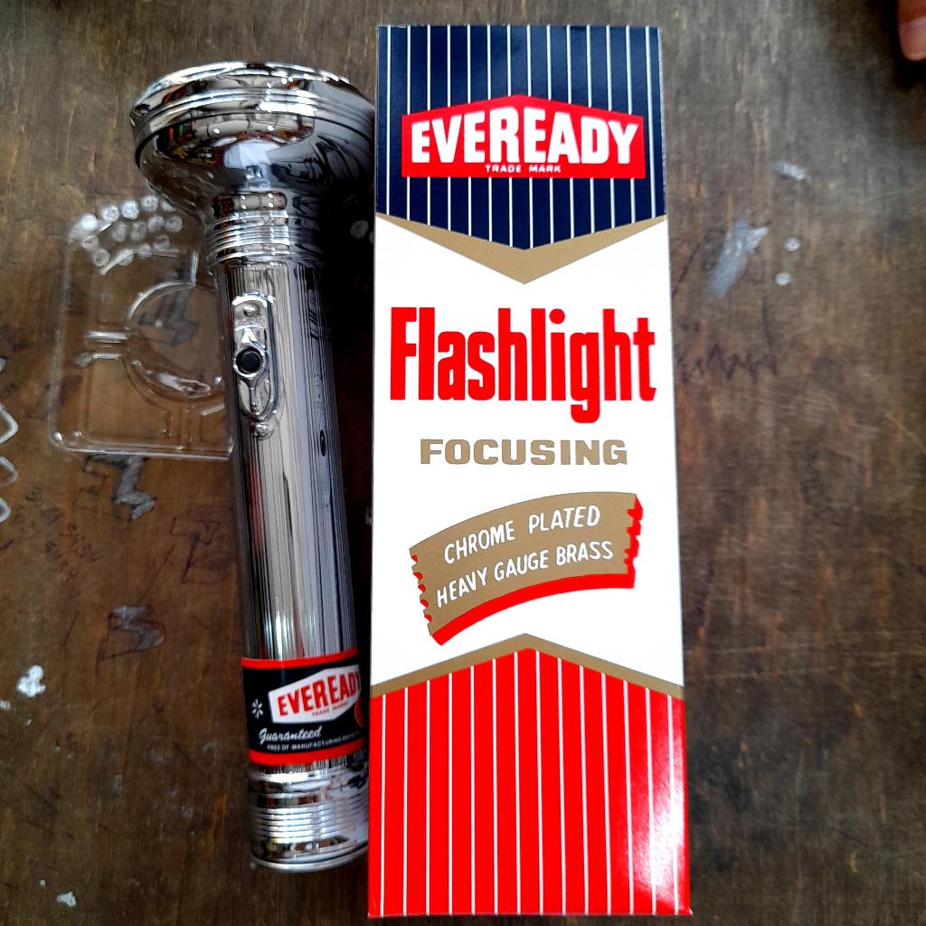 Senter Klasik Eveready Tanggung 3 Baterai