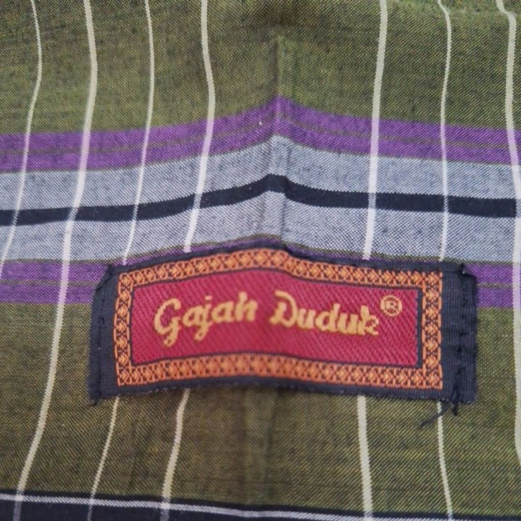 Sarung Jadul Gajah Duduk, Preloved