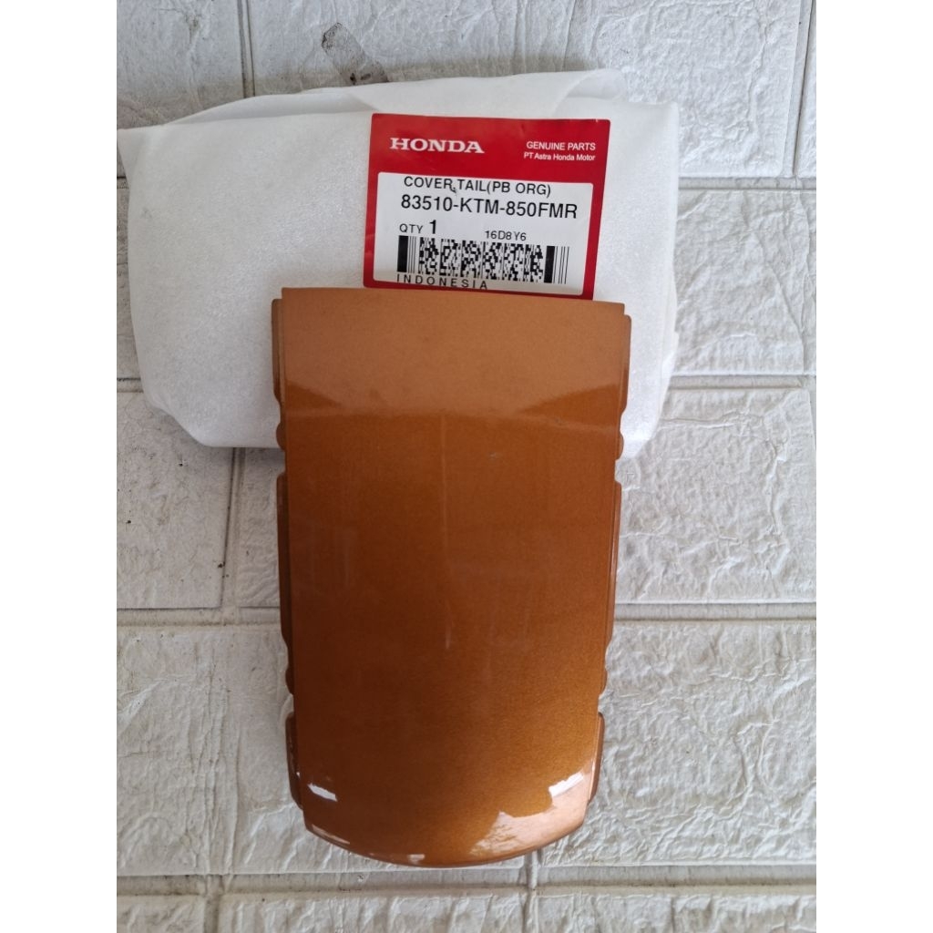 Sambungan Body Supra x 125 karbu Orange