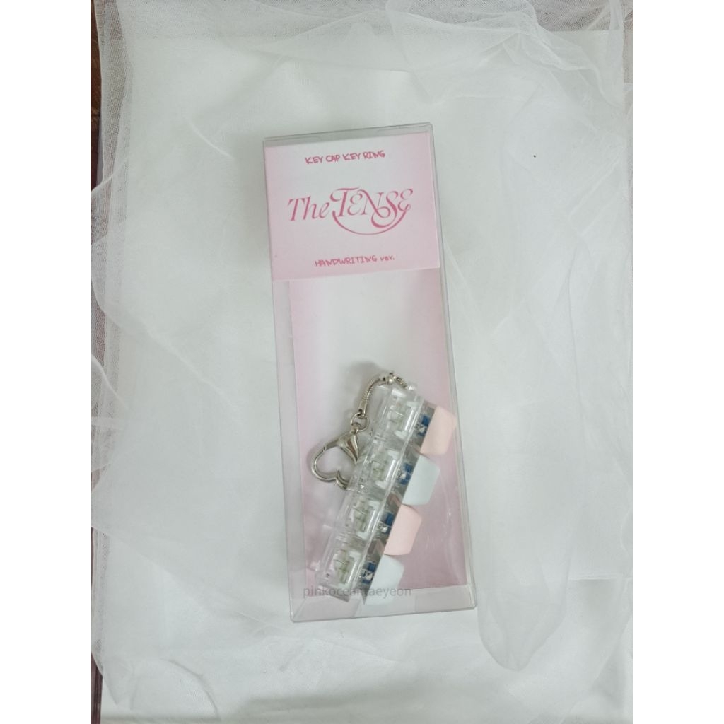 Taeyeon The Tense MD Concert 2025 KEY CAP KEY RING [HANDWRITING ver.]