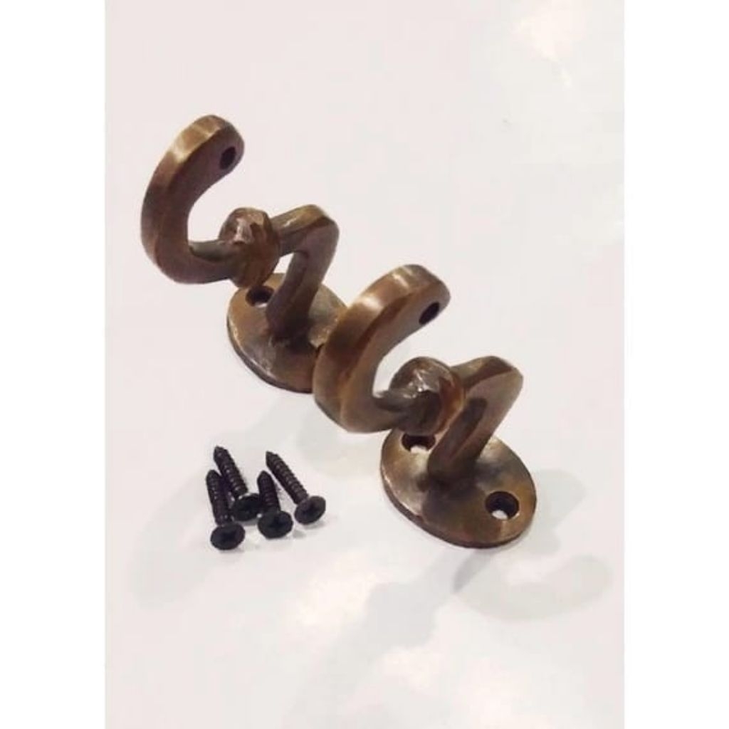 kapstok baju kuningan antik