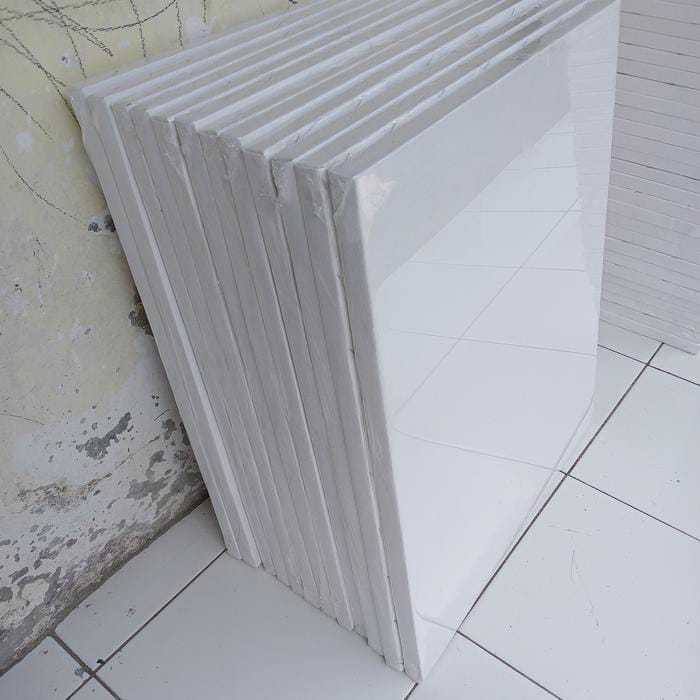 

Kanvas Lukis 40x50 cm / Canvas 40 x 50 cm