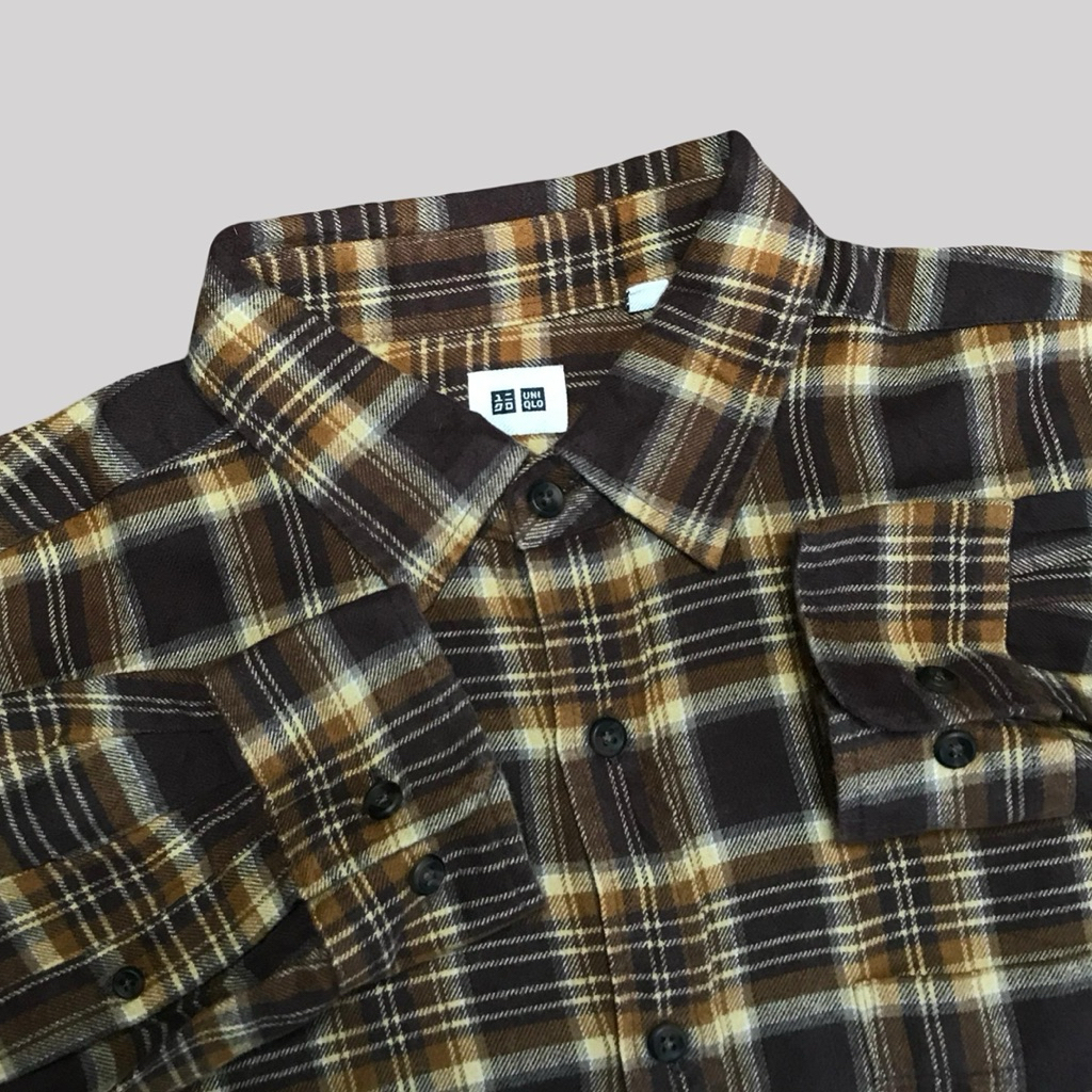 Kemeja Flannel Uniqlo Coklat - L (12)