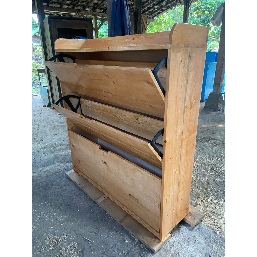 Rak sepatu kayu Jati belanda