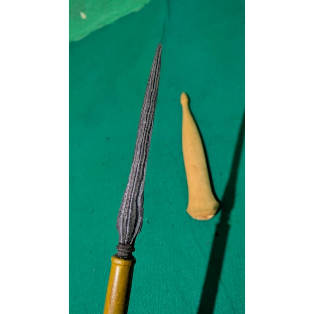 Aksesoris dinding T0mbak Singkir