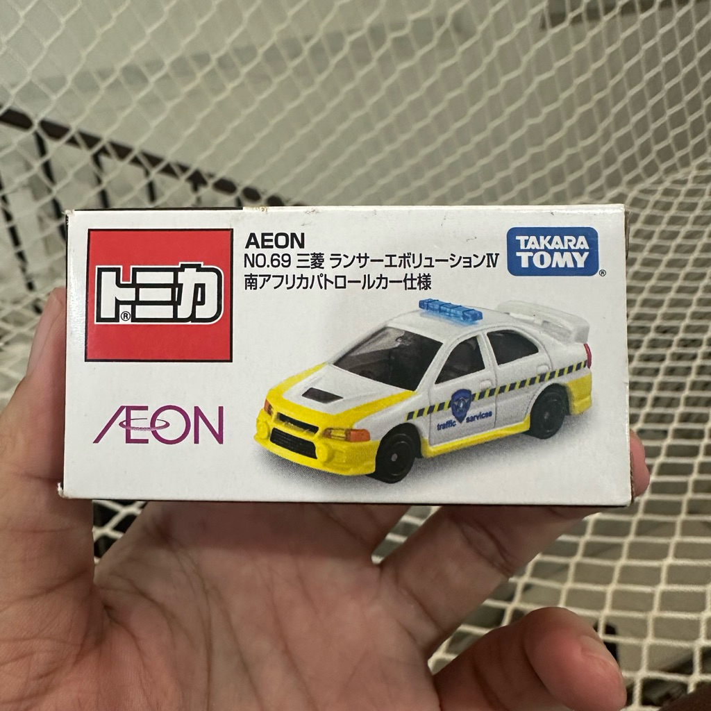 Tomica AEON ~ Mitsubishi Lancer Evo IV