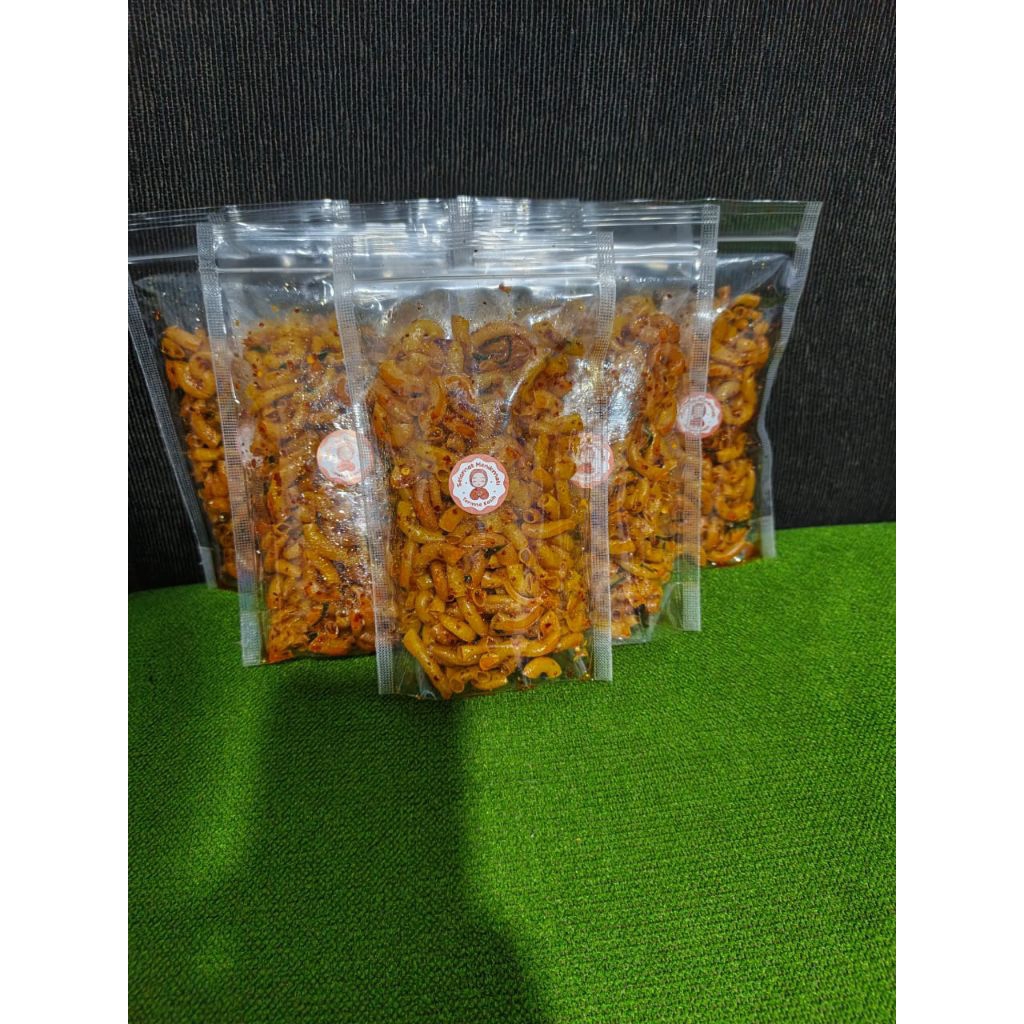 

MAKARONI CIKRUH EXTRA PEDAS DAUN JERUK MAKARONI KERIPIK PEDAS VIRALL