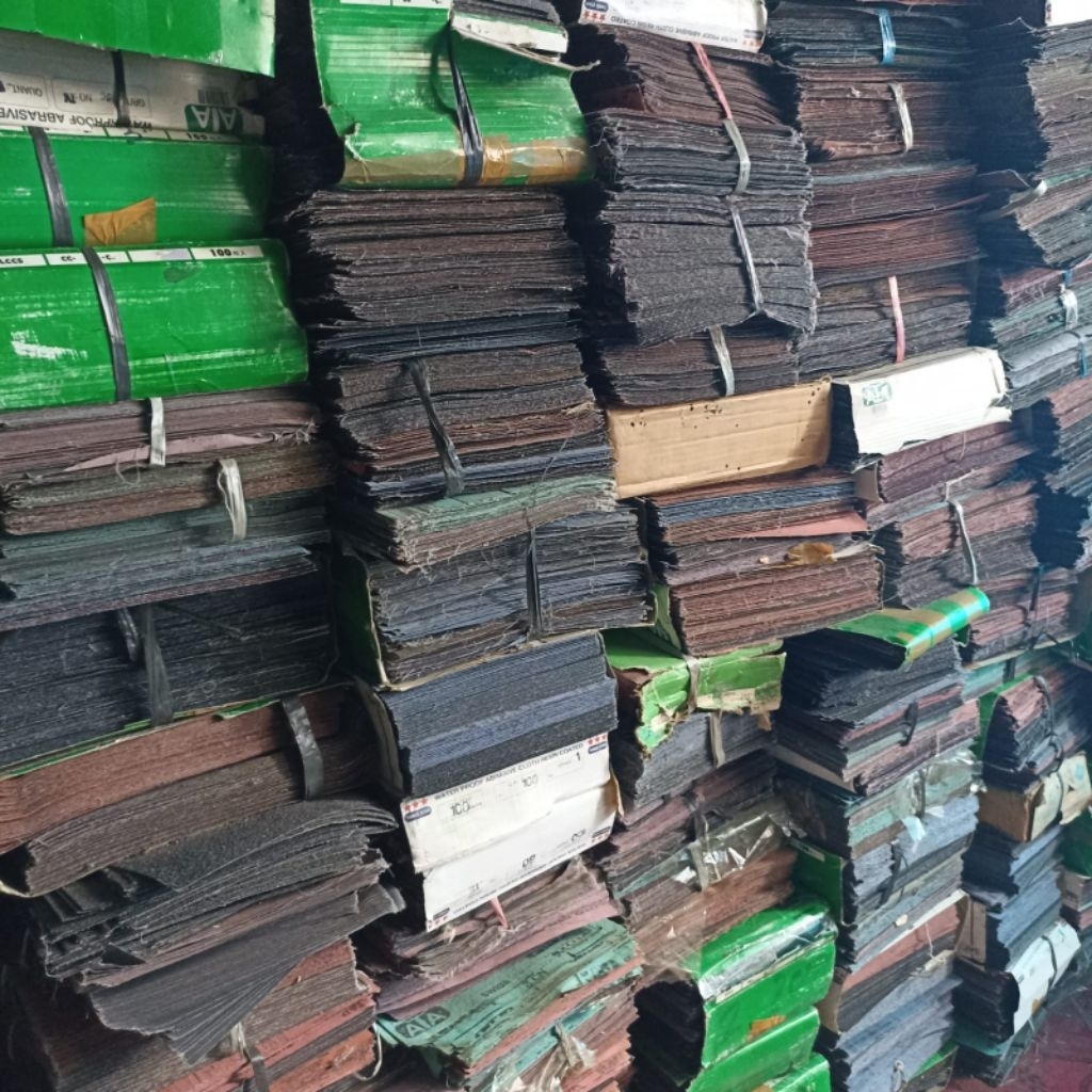 1kilo amplas kain kiloan halus dan kasar . amplas model lembaran