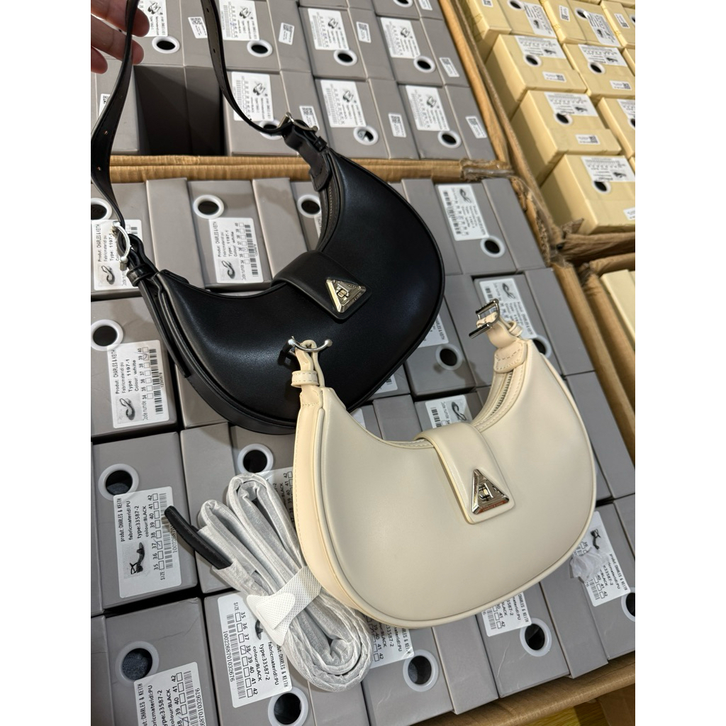 

Tas cnk/20x6x12cm (TANPA BOX)