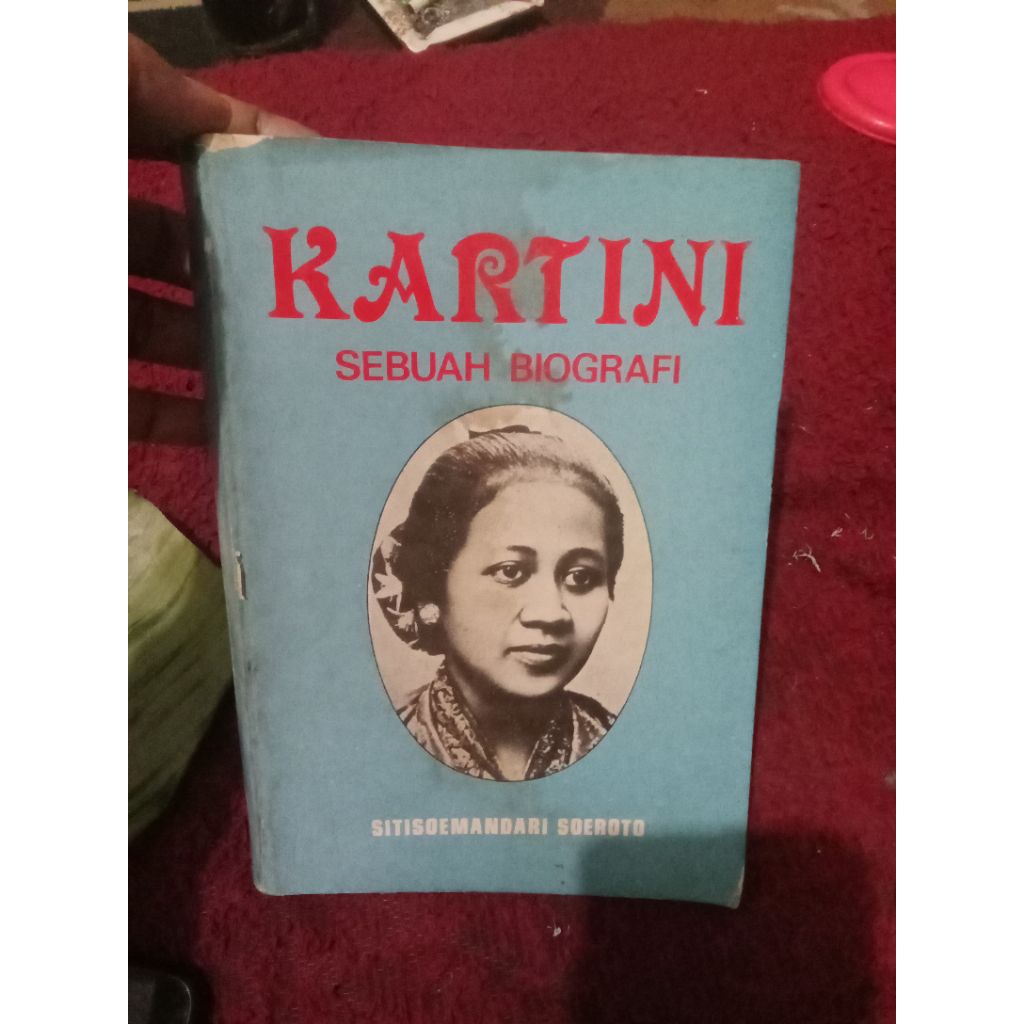 buku Kartini sebuah biografi by soeroso