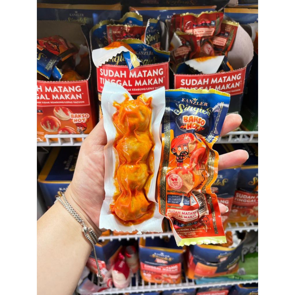 

Kanzler singles Bakso rasa Hot / 1 Box isi 12 pcs