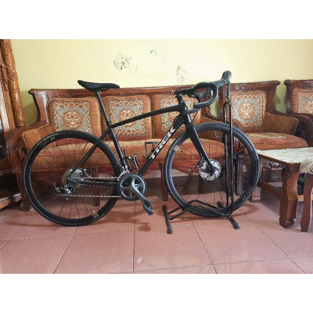 sepeda road bike trek emonda ALR 4 pre loved