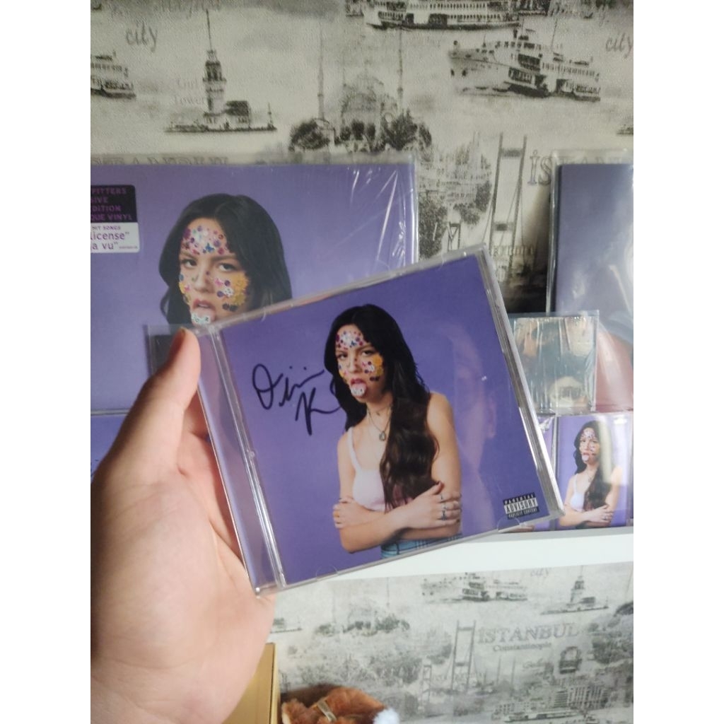 Olivia Rodrigo - Sour Signed CD RARE