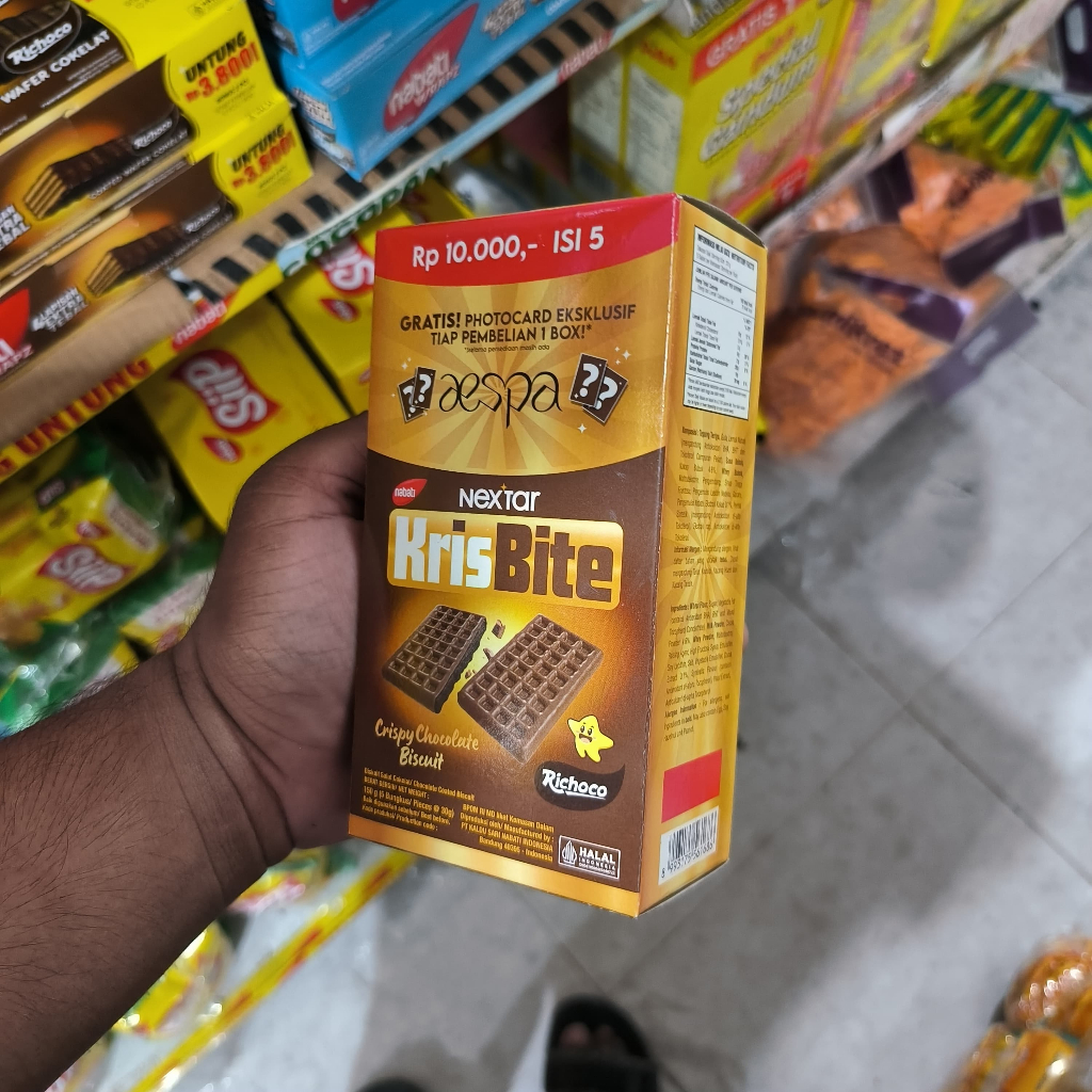 

Nextar Krisbite isi 5 Pack / Lapis Legit Basah
