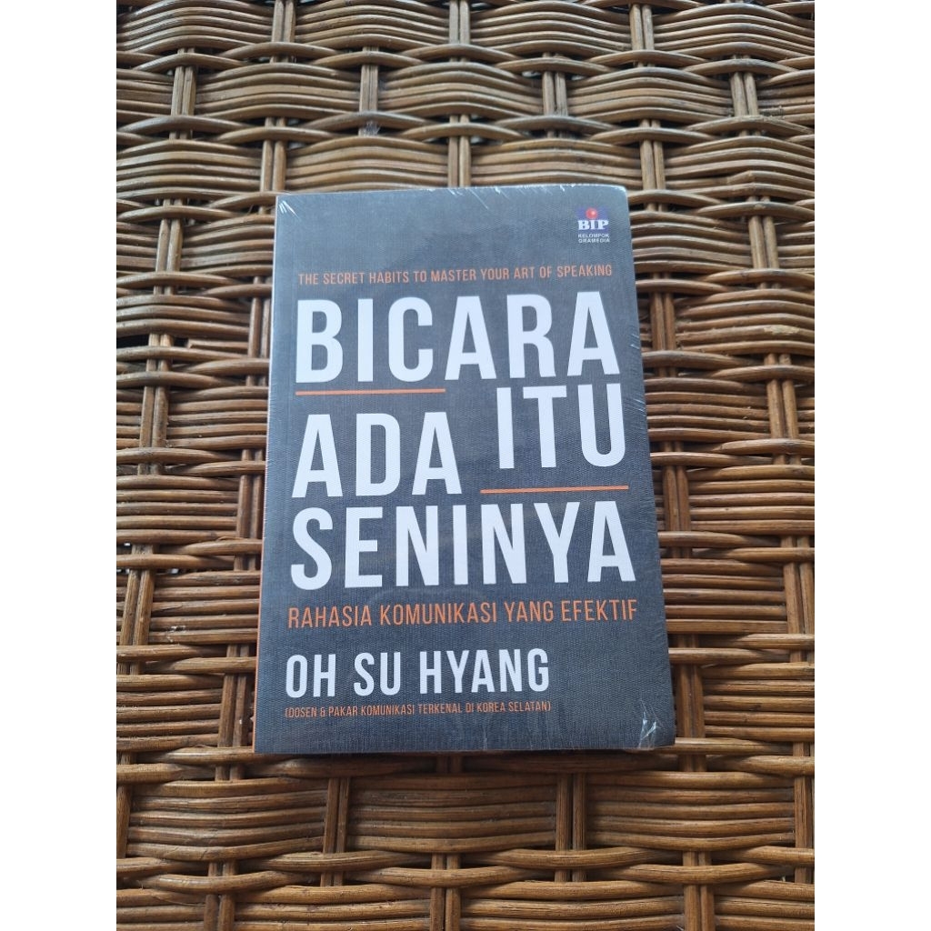 

Novel Buku Bacaan Komik