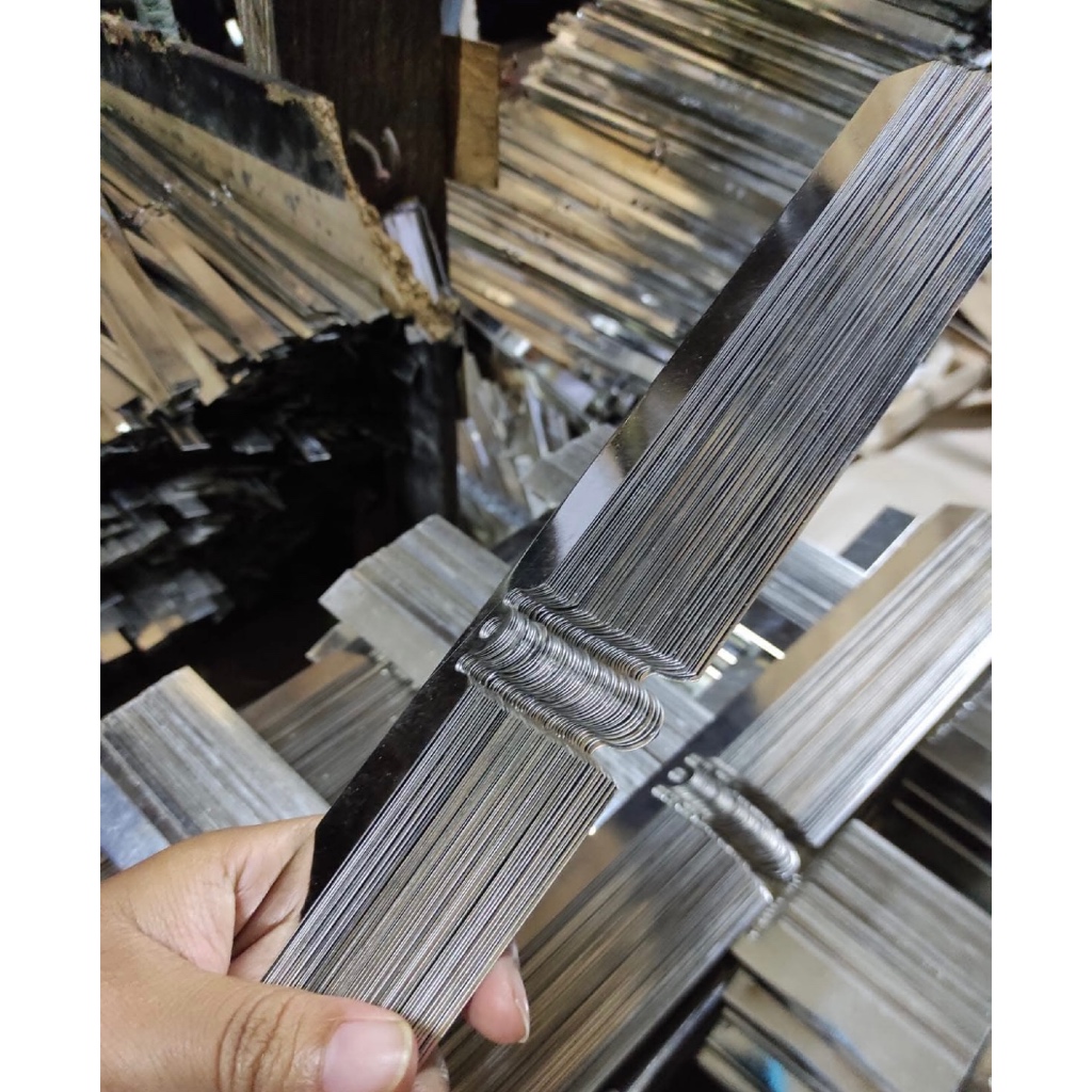 

100pcs Klem seng jepit kalender 38 cm stok baru