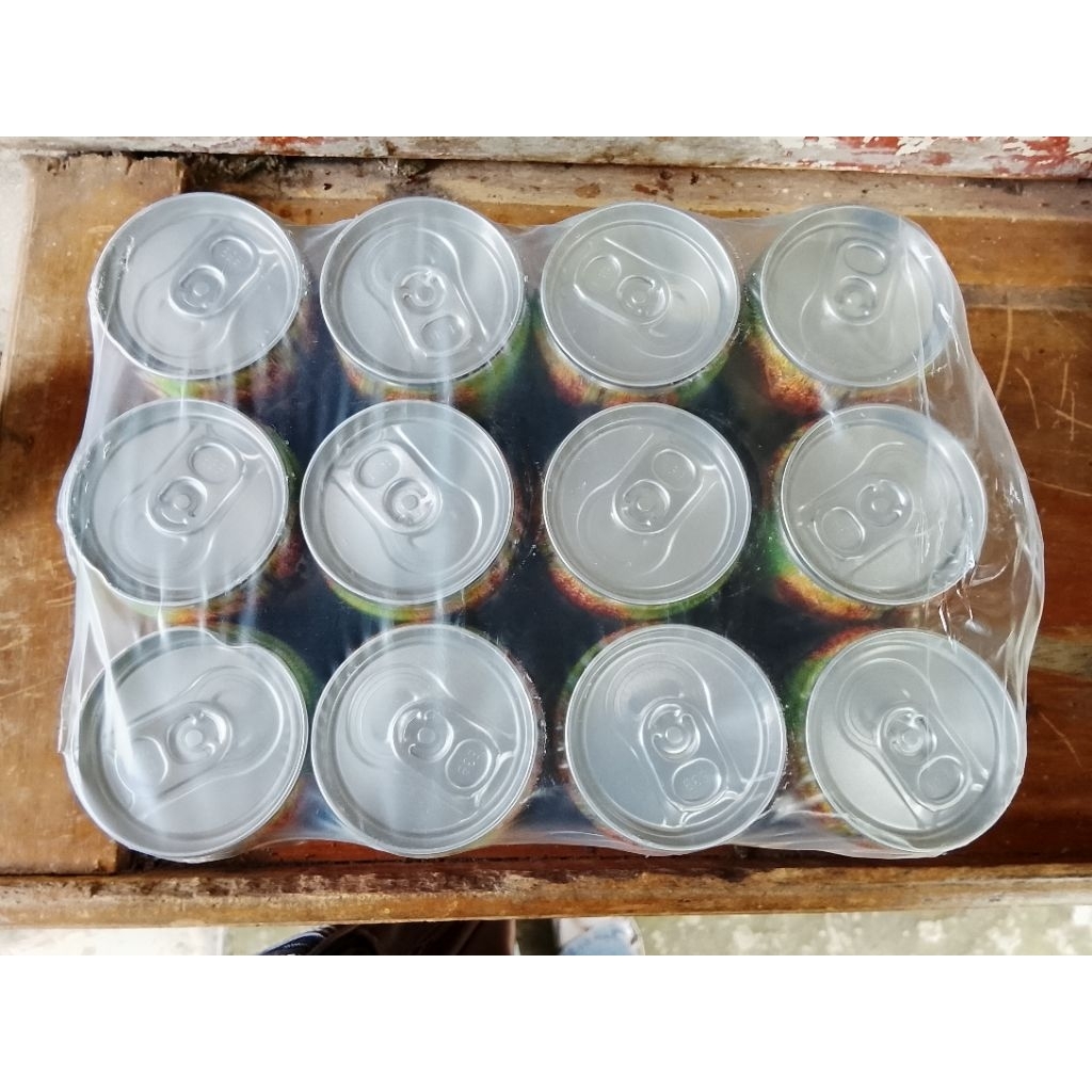 

Tujuh kurma (189 ml x 12 kaleng)
