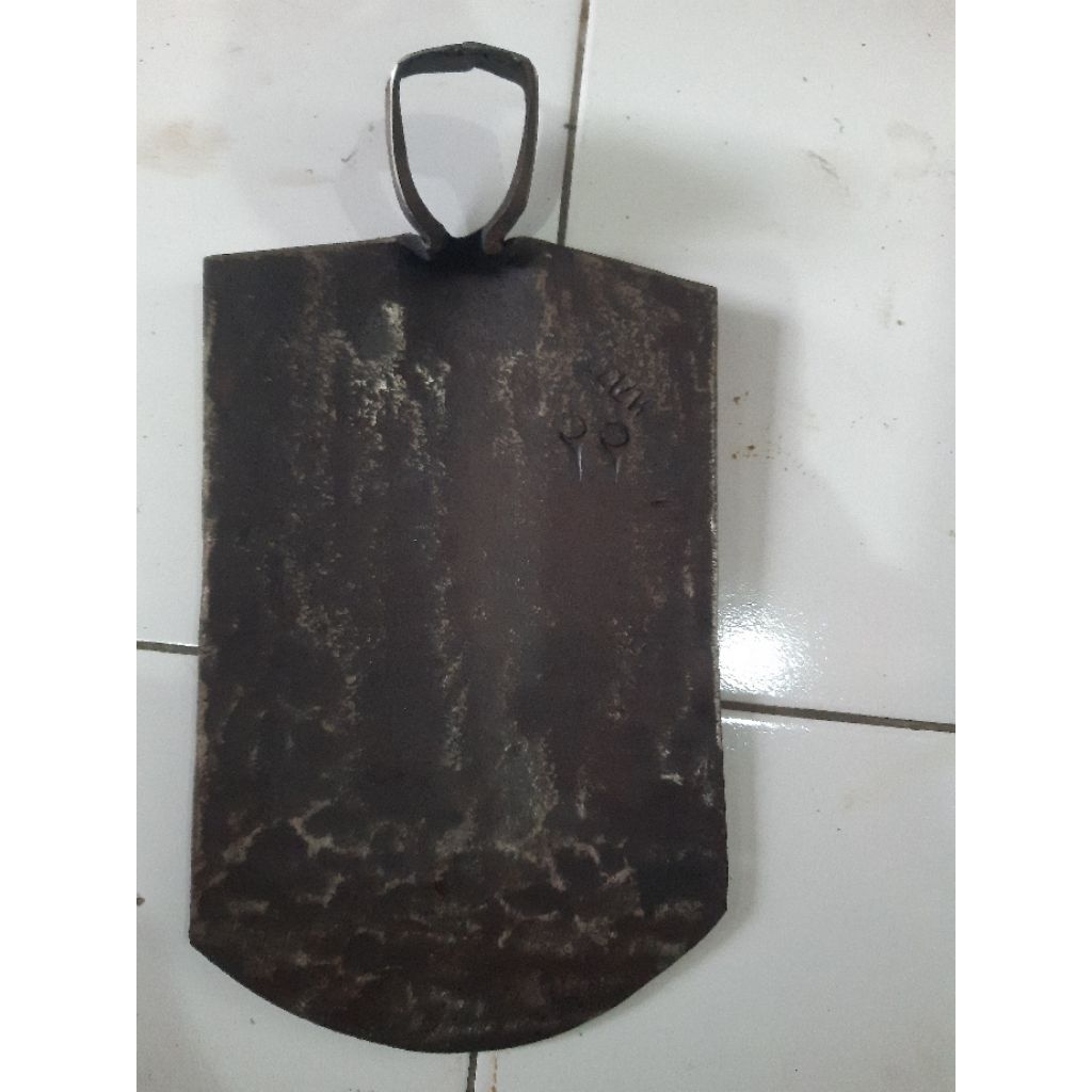 pacul wulung cap cengkeh,tebal tajem,pas buat ke sawah dan kebun