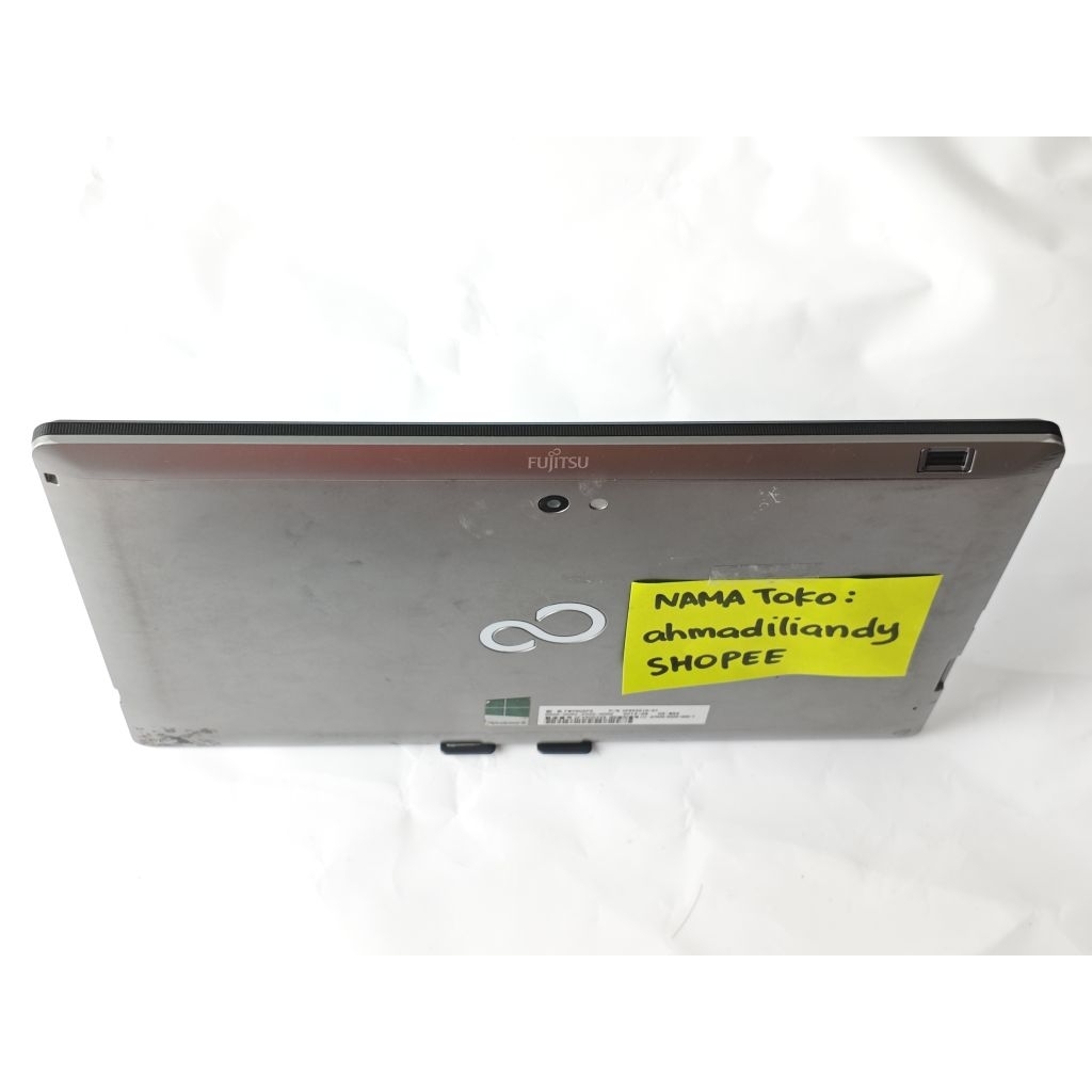Tablet Windows Fujitsu Q702 tanpa keyboard