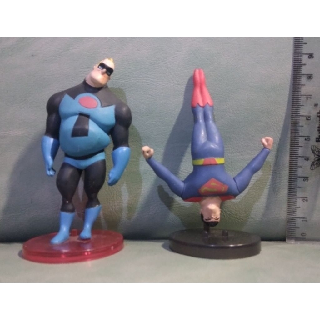 Disney Mr Incredible & DC Superman mini figure set