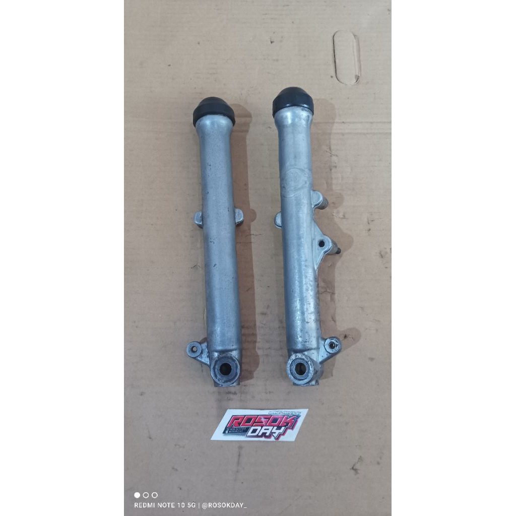 Bottom Tabung Shock Depan GL100 Original Bottom Tabung Slumbung Shock Skok Depan Honda GL100 GL125 O