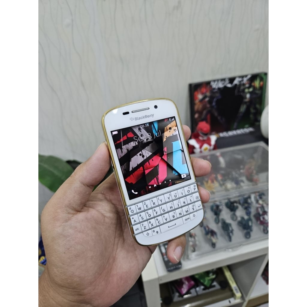 Blackberry Classic Q10 Gold mulus istimewa Passport dallas Key 2