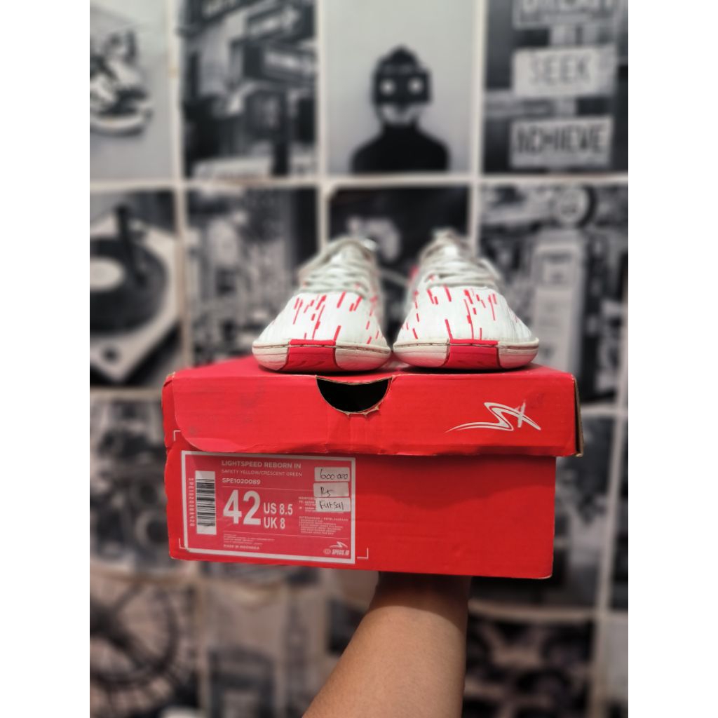 SEPATU FUTSAL SPECS LS REBORN IN (SECOND)