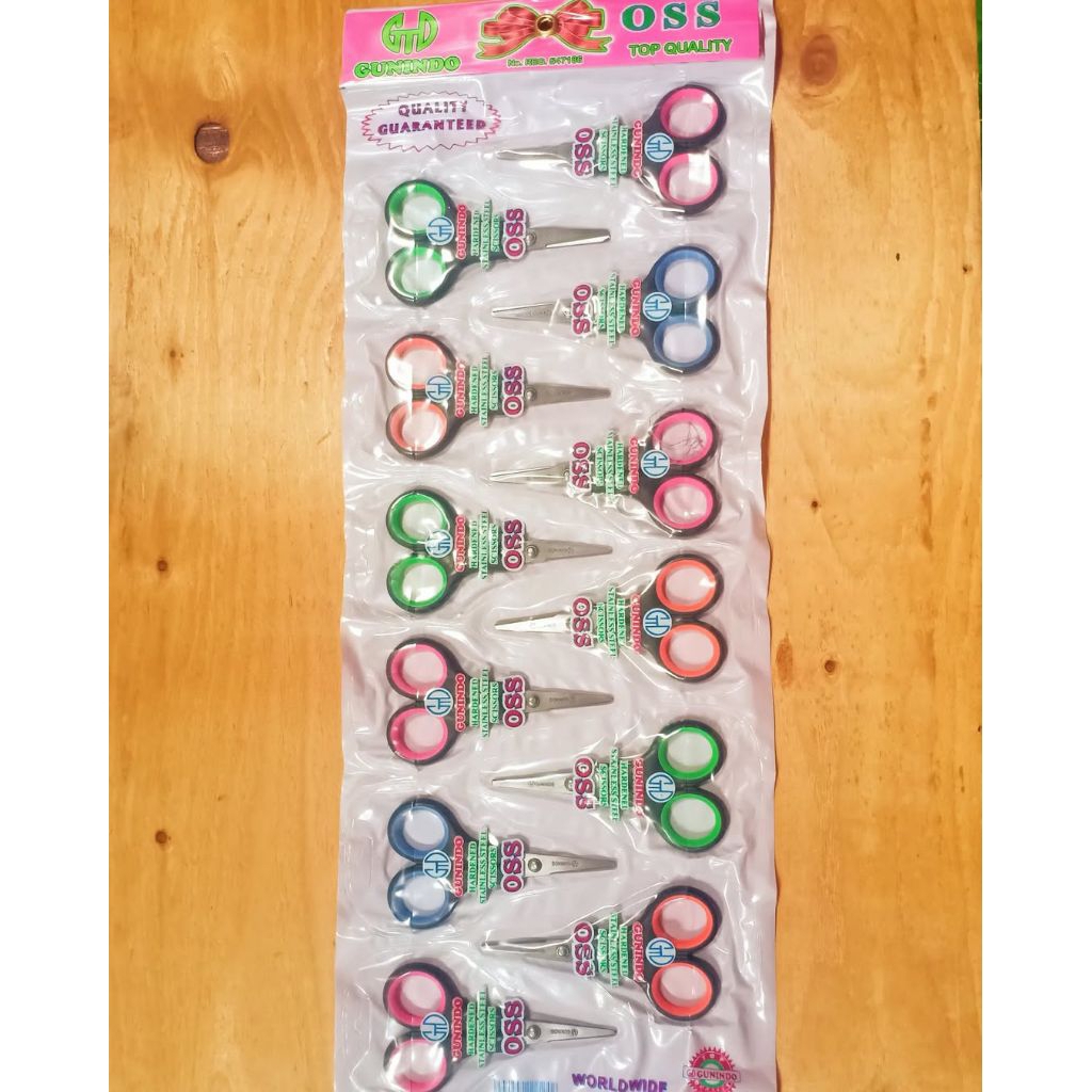 

gunting renteng isi selusin besar kecil