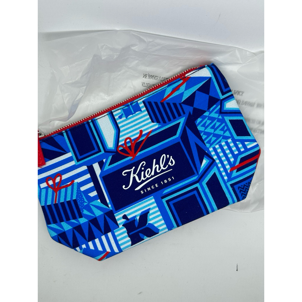 Kiehl’s Pouch