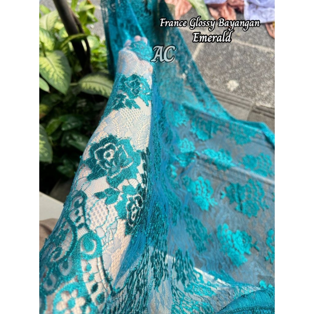 Kebaya kain brokat Metalic Laminate premium