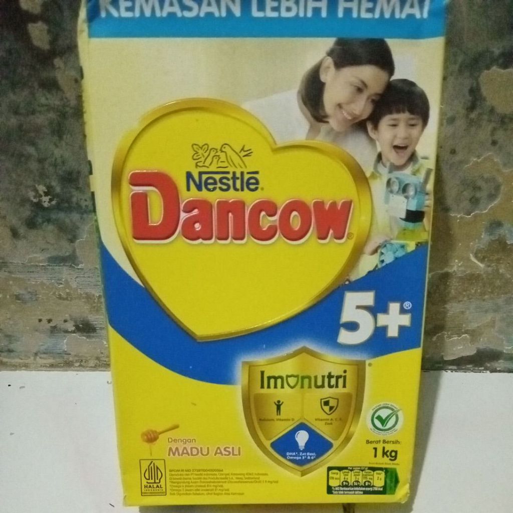 

Rijek Nestle Dancow 5+ Madu 1 Kg