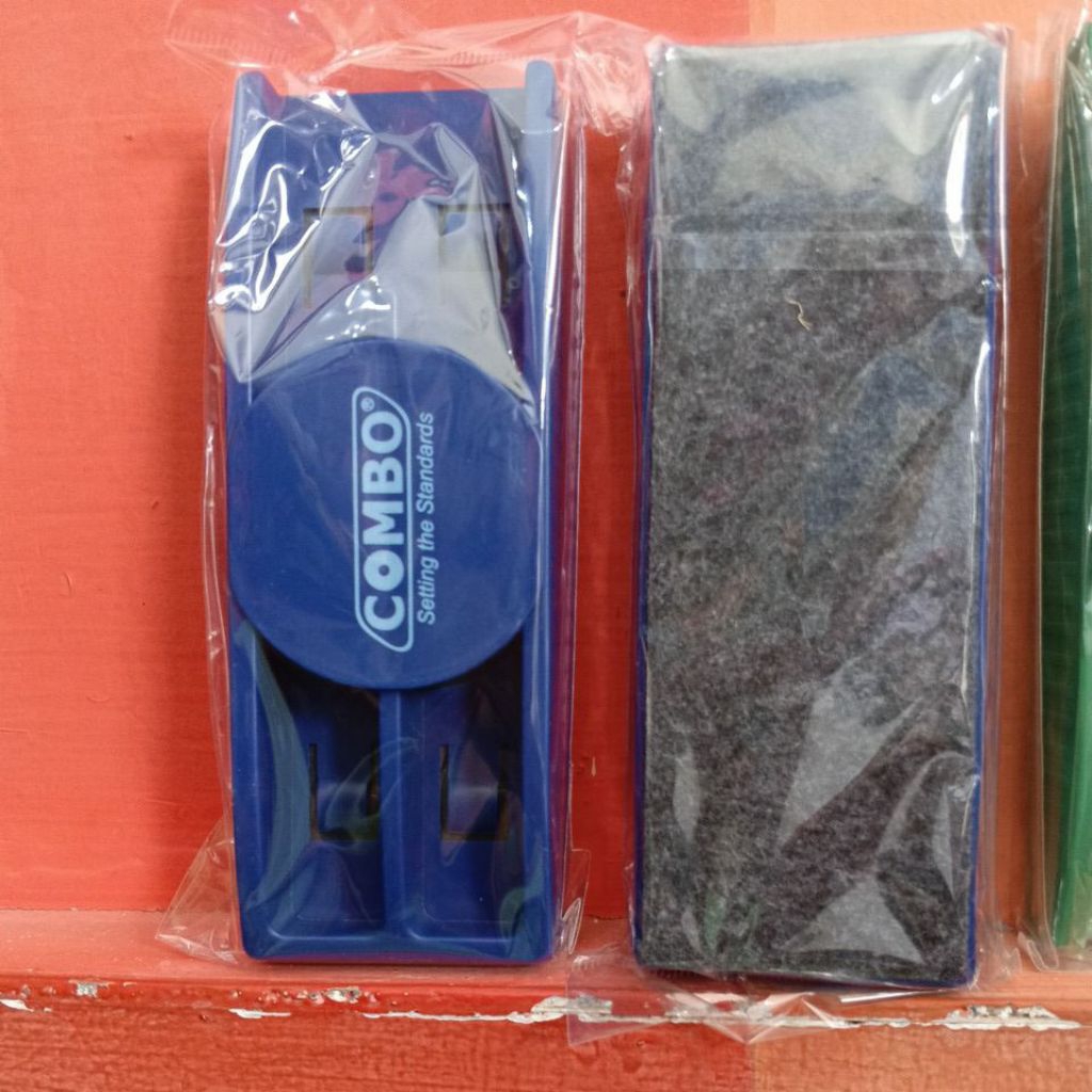 

Penghapus Papan Tulis Combo & Spidol