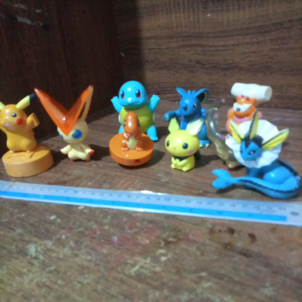 pokemon toys- mainan karakter pokemon - preloved