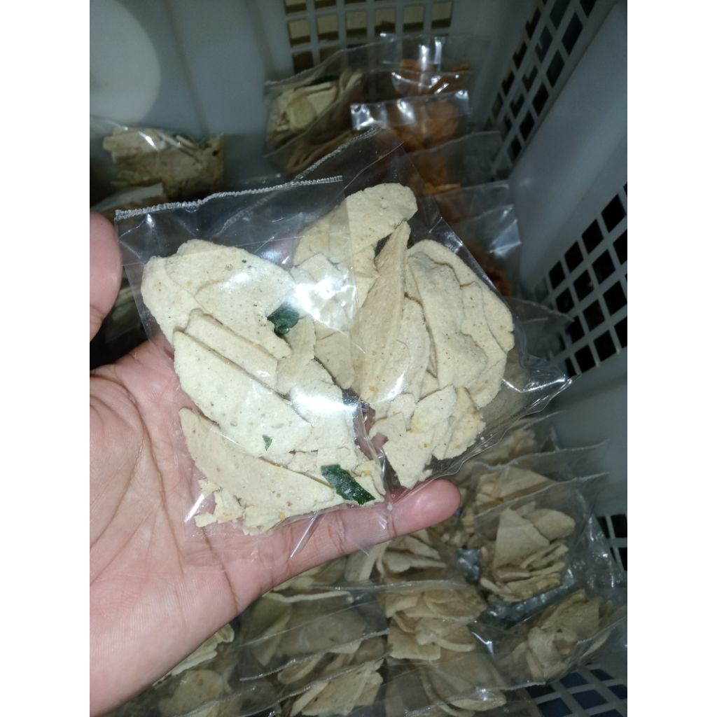 

Basreng 1000an Original Gurih Daun Jeruknya kerasa Renyah Nikmat