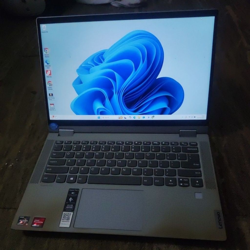 laptop lenovo 5300U