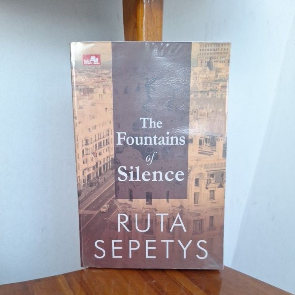 Preloved Novel The Fountain Of Silence by Ruta Sepetys
