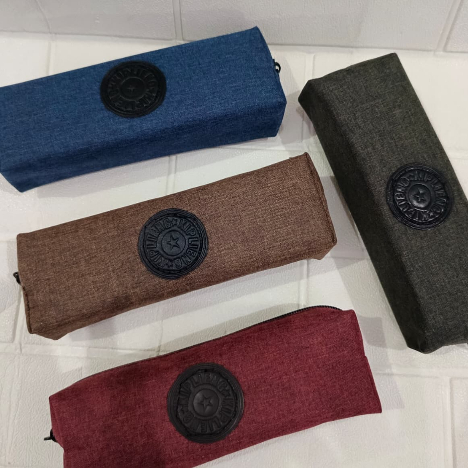 

Tempat Pensil / Tepak Pensil Resleting Lontong Kain