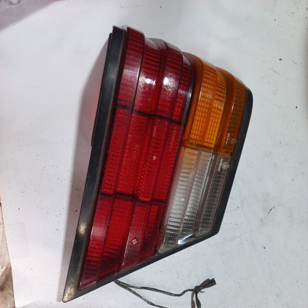 STOP LAMP MERCY BOXER W124 ORIGINL