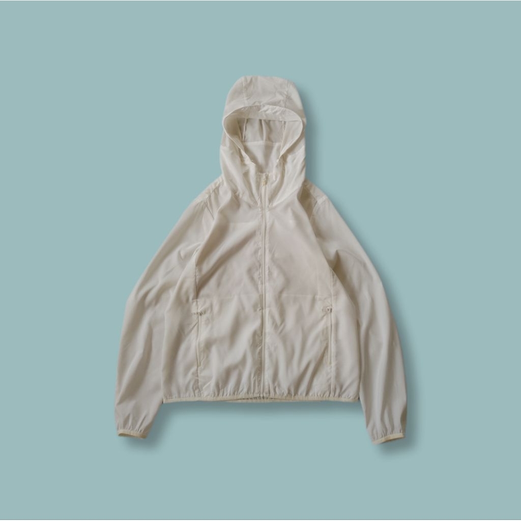 Uniquesport - Jaket Olahraga Running Uniqlo Parasut Lightweight Putih Second M