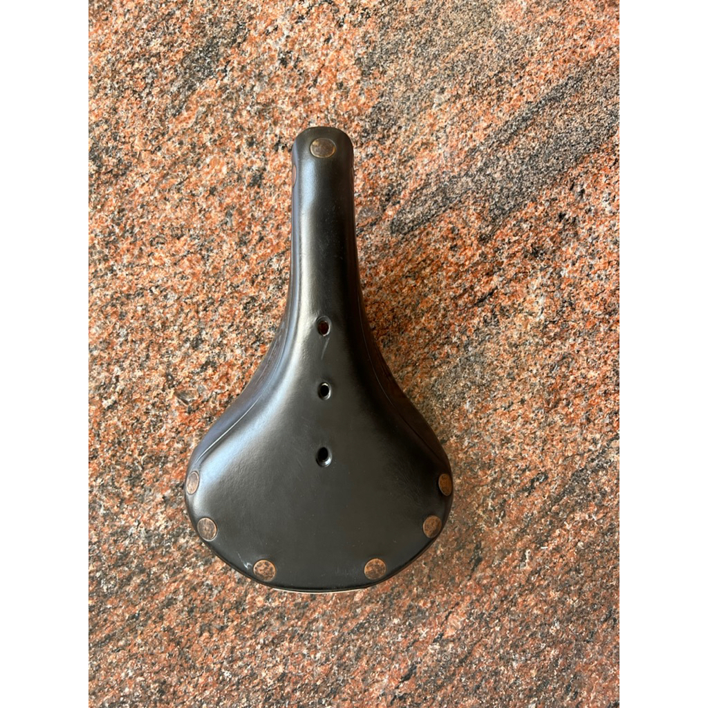 ORI* PRELOVED BROOKS B17