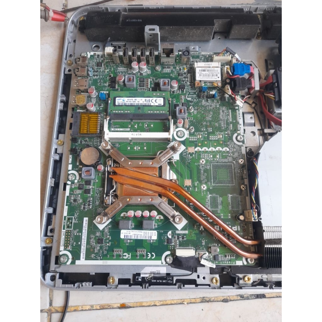 Mainboard pc all in one Hp 20 -2212d bekas normal